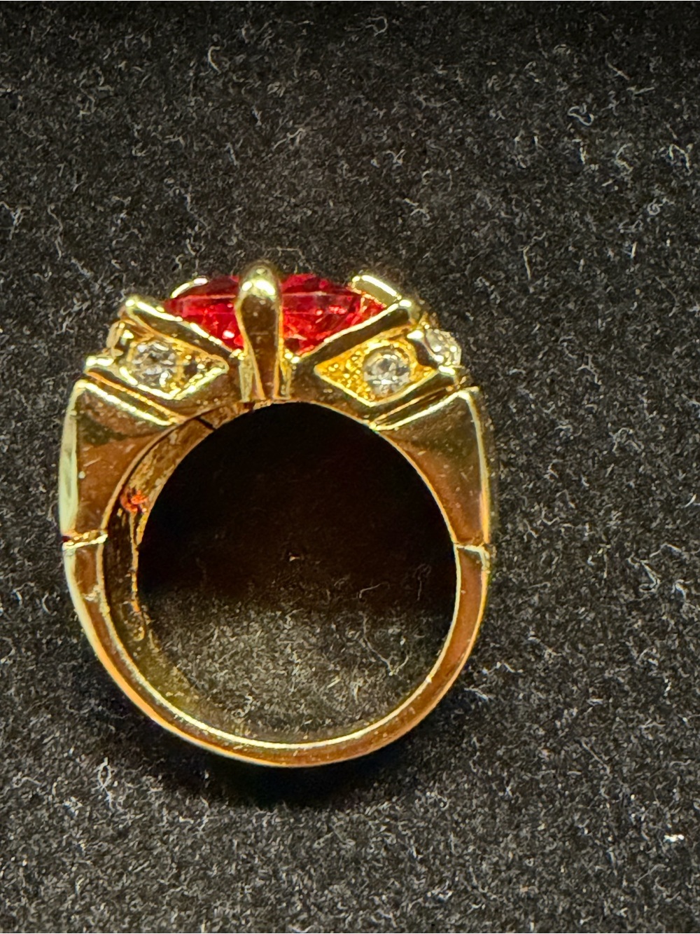 Vintage Goldtone Fashion Statement Ring Red Center Stone - SZ 7/7.5 - Picture 6 of 10